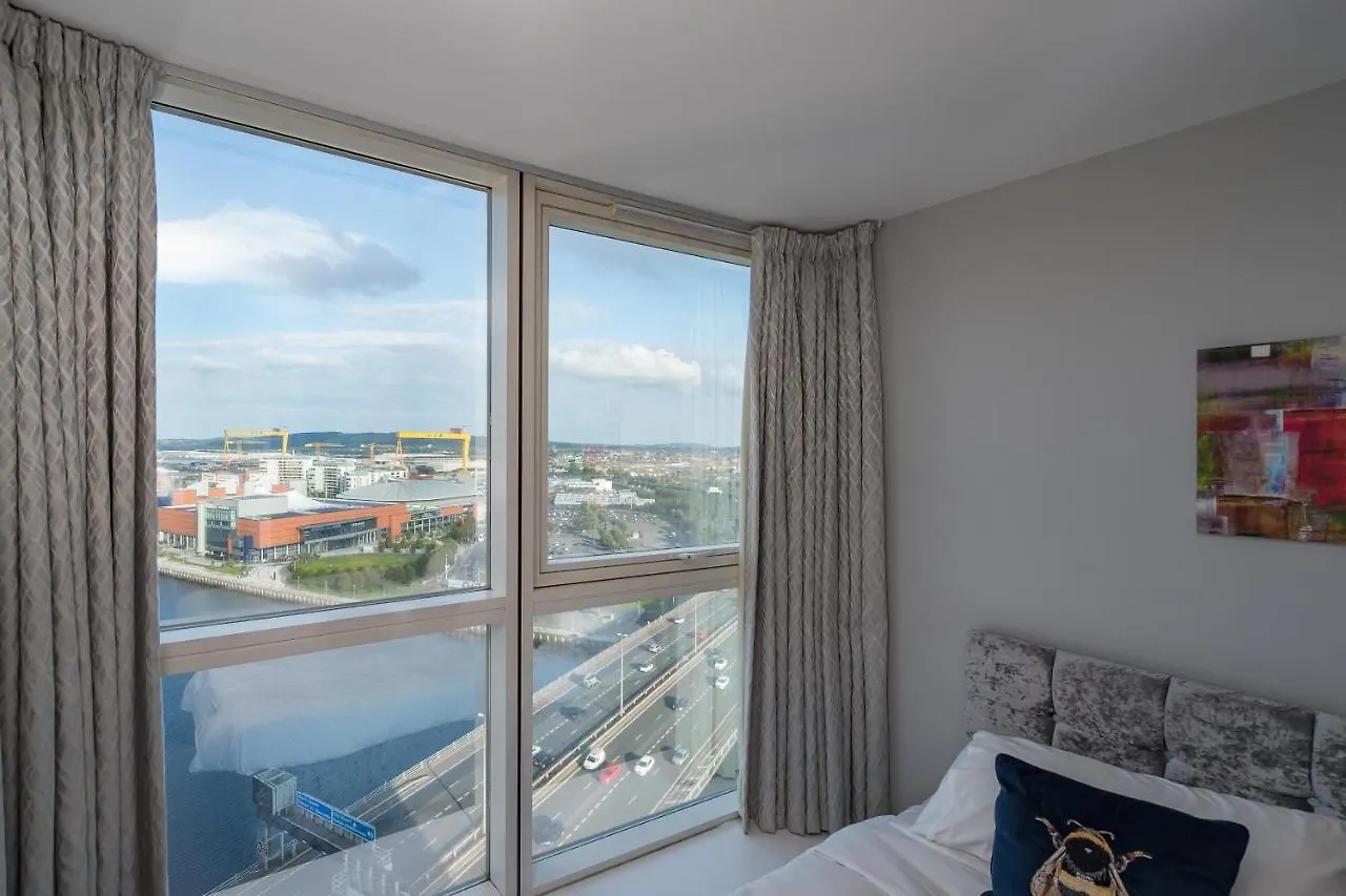 Entire Apartment With Sea View In Prime Location Belfast 0*,