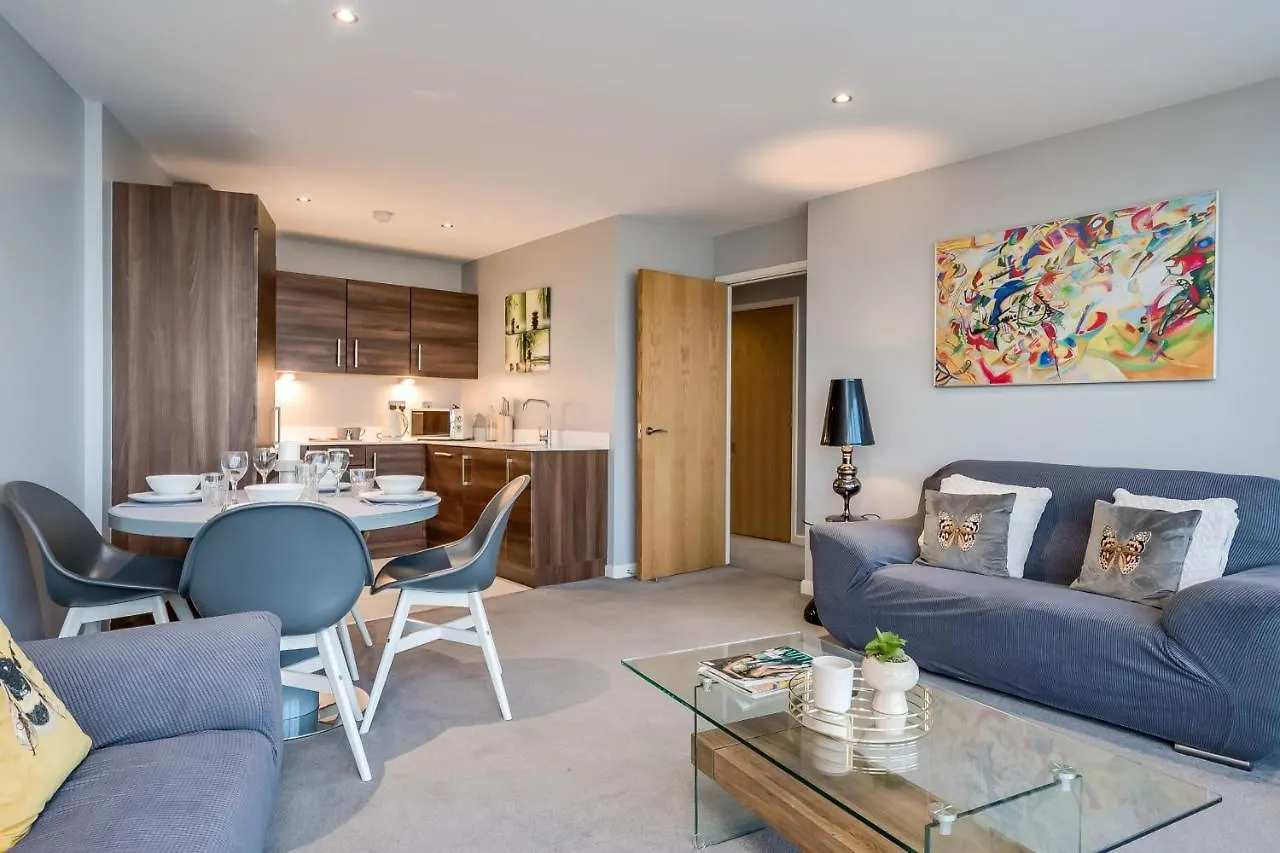 Entire Apartment With Sea View In Prime Location Belfast United Kingdom